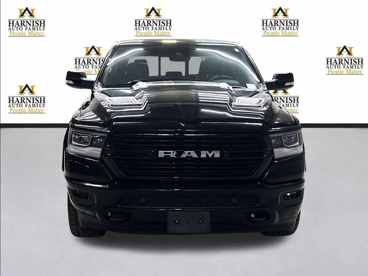 2020 RAM 1500 Laramie Crew Cab 4x4 6'4" Box