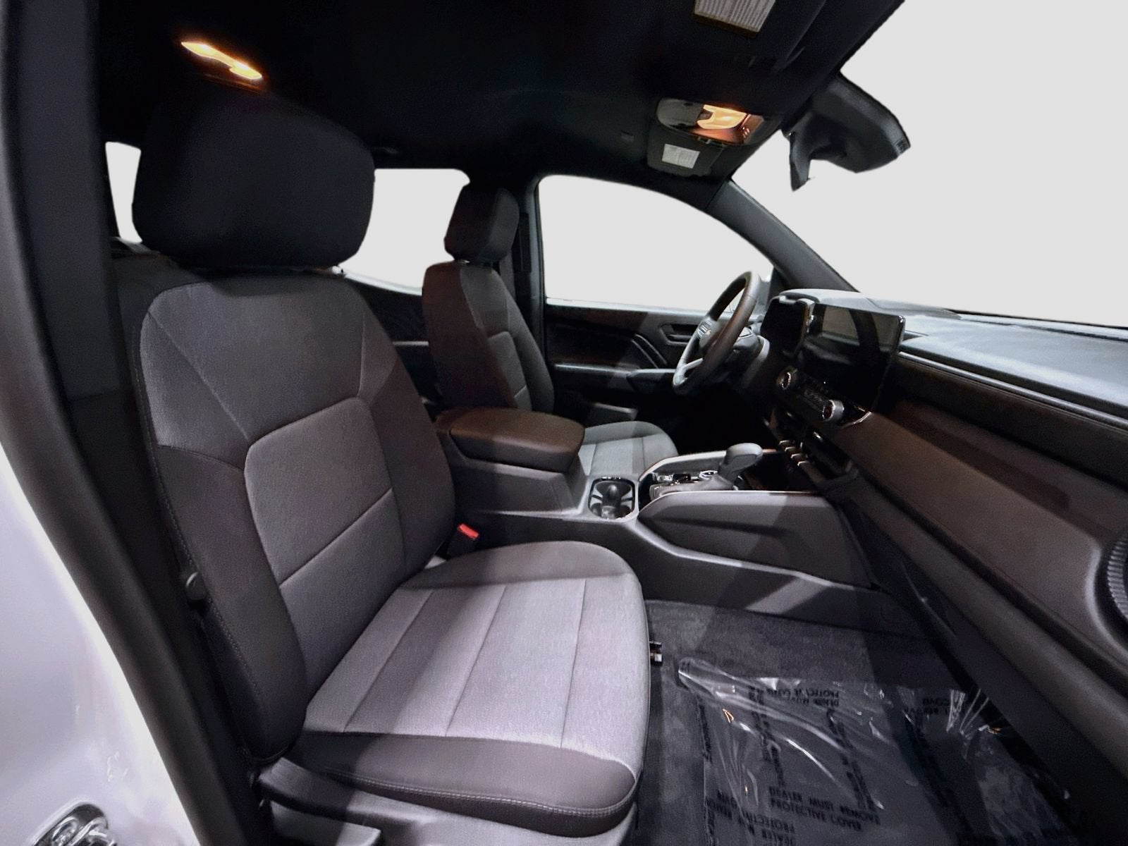 2025 Chevrolet Colorado WT/LT