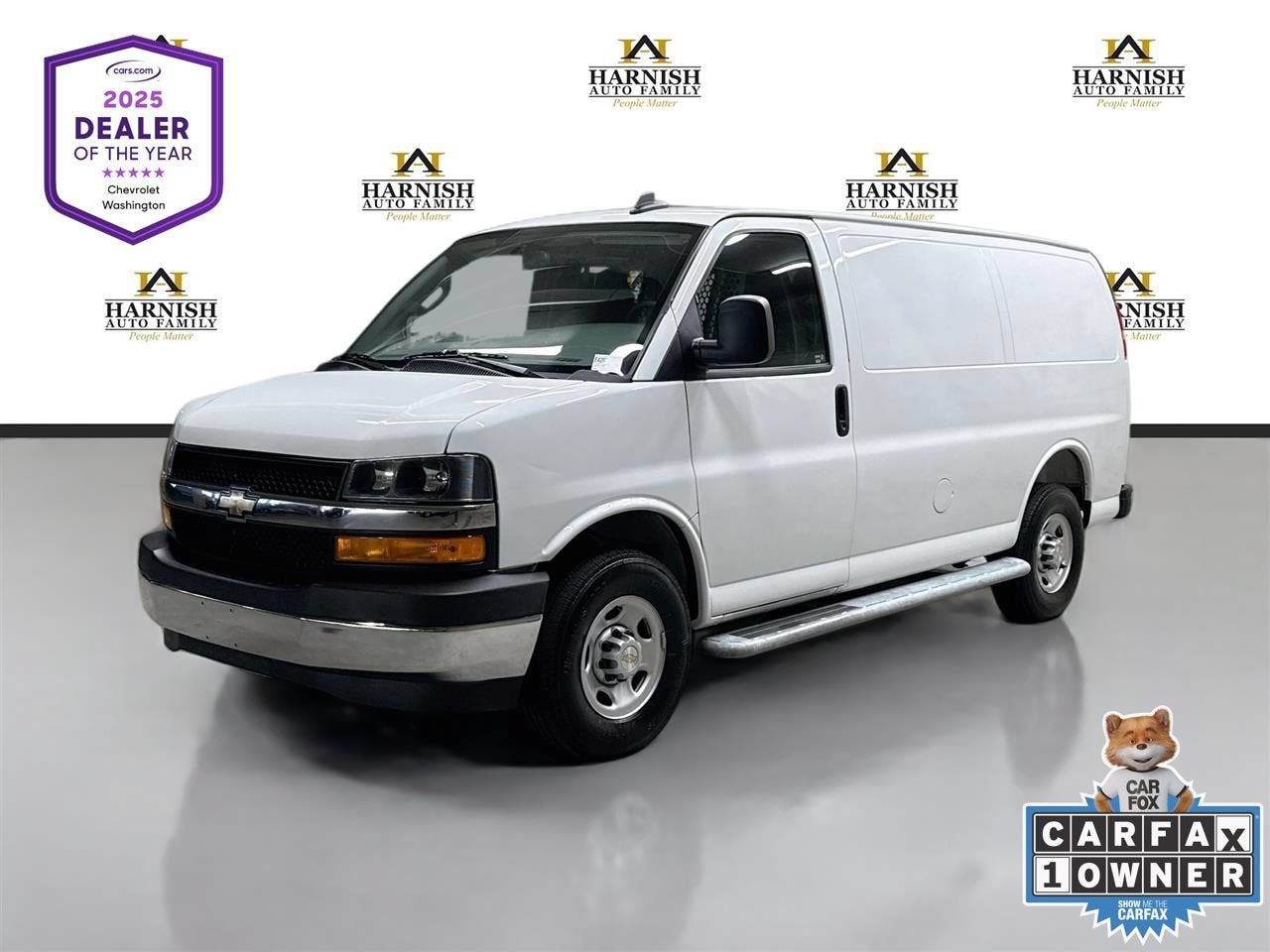 2025 Chevrolet Express Cargo WT