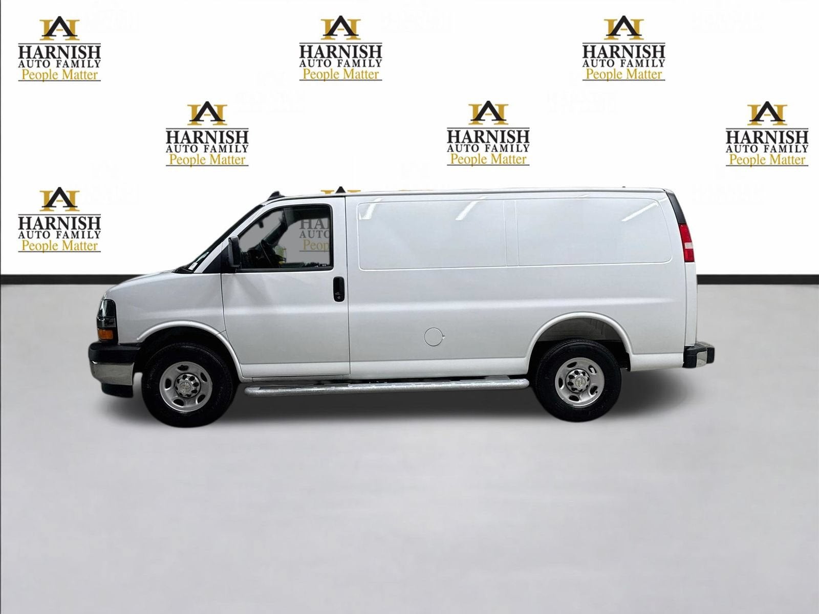 2025 Chevrolet Express Cargo WT