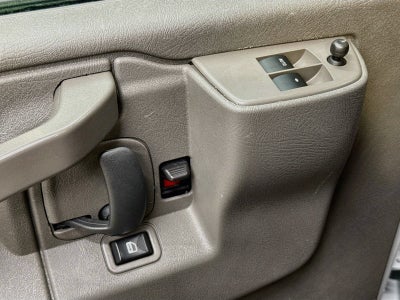 2025 Chevrolet Express Cargo WT