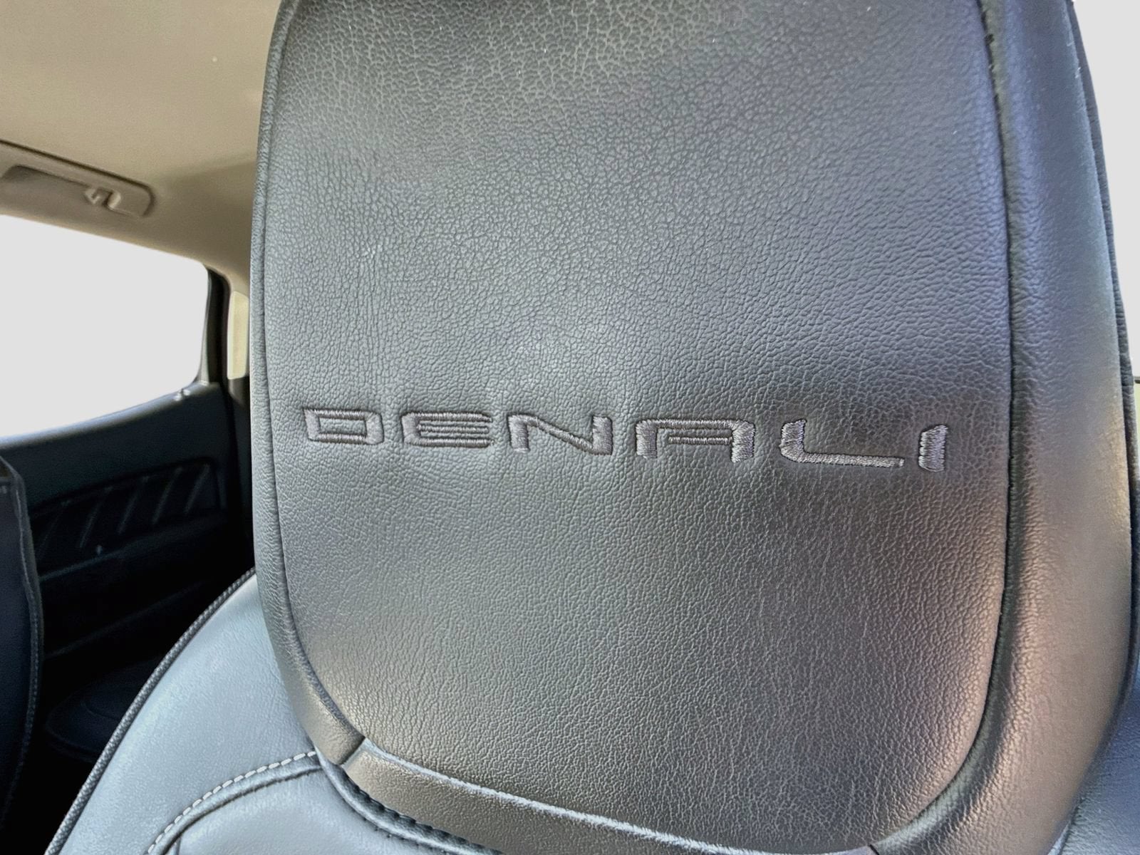 2022 GMC Canyon 4WD Denali