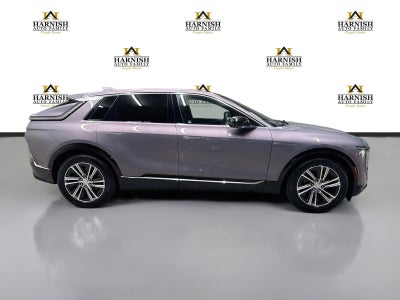2024 Cadillac LYRIQ Luxury 2