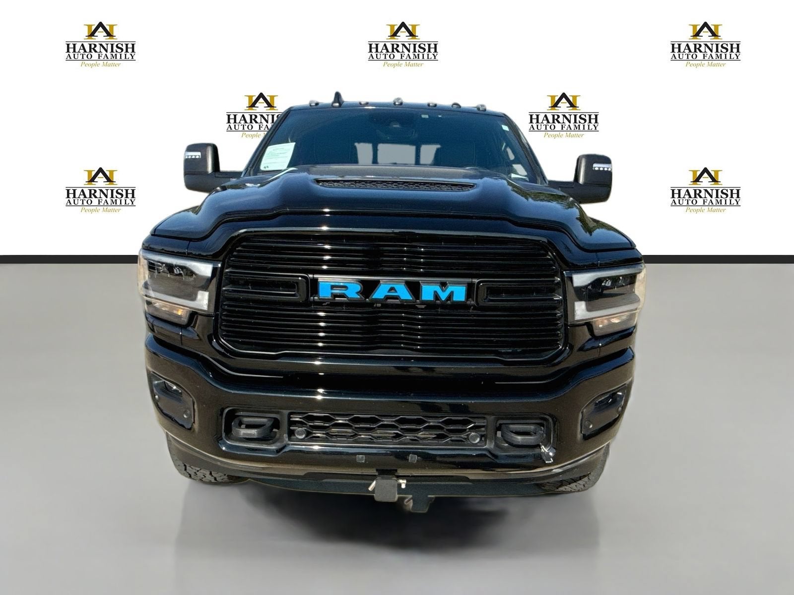 2024 RAM 3500 Laramie Crew Cab 4x4 8' Box
