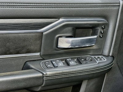 2024 RAM 3500 Laramie Crew Cab 4x4 8' Box