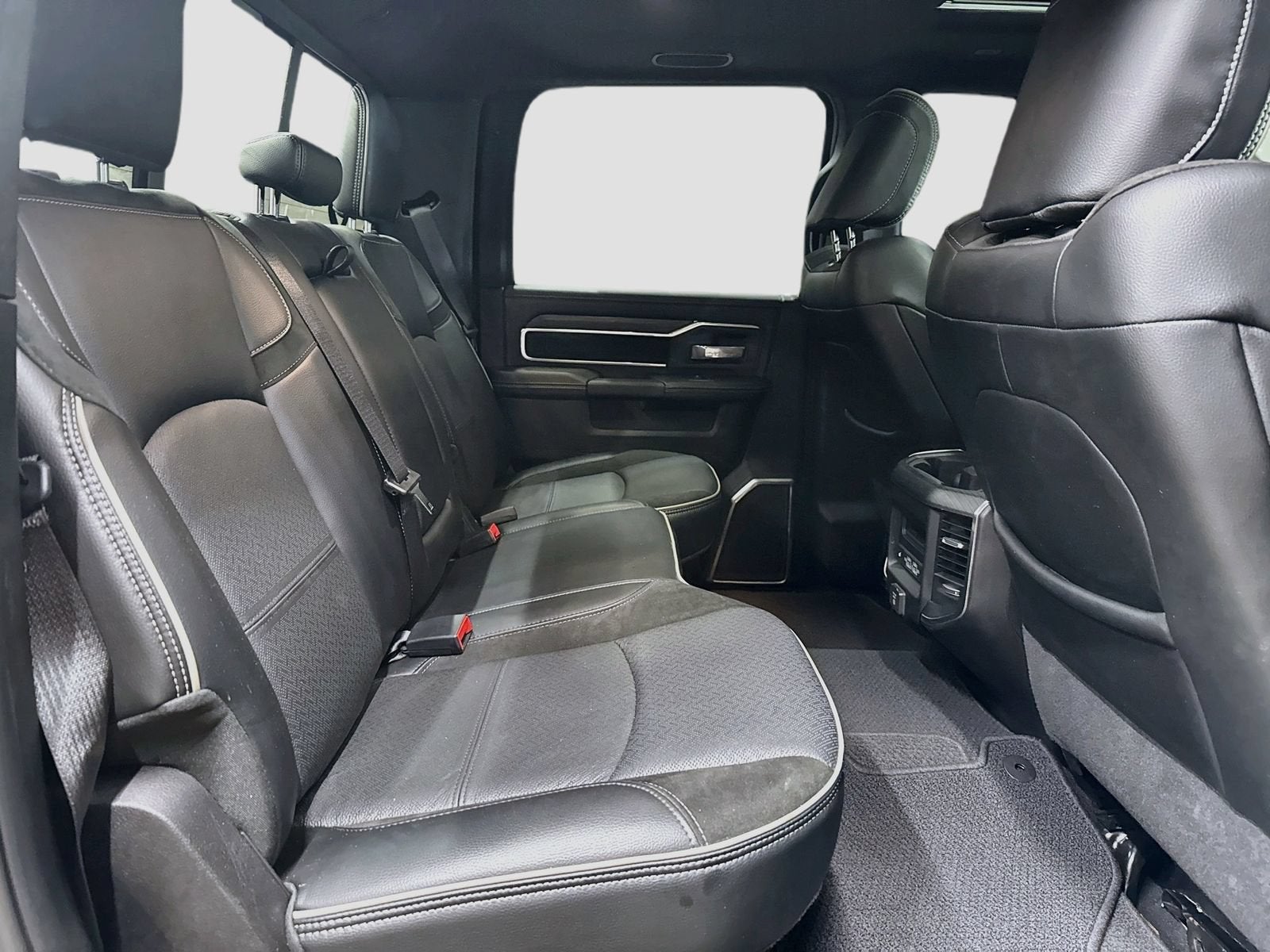 2024 RAM 3500 Laramie Crew Cab 4x4 8' Box