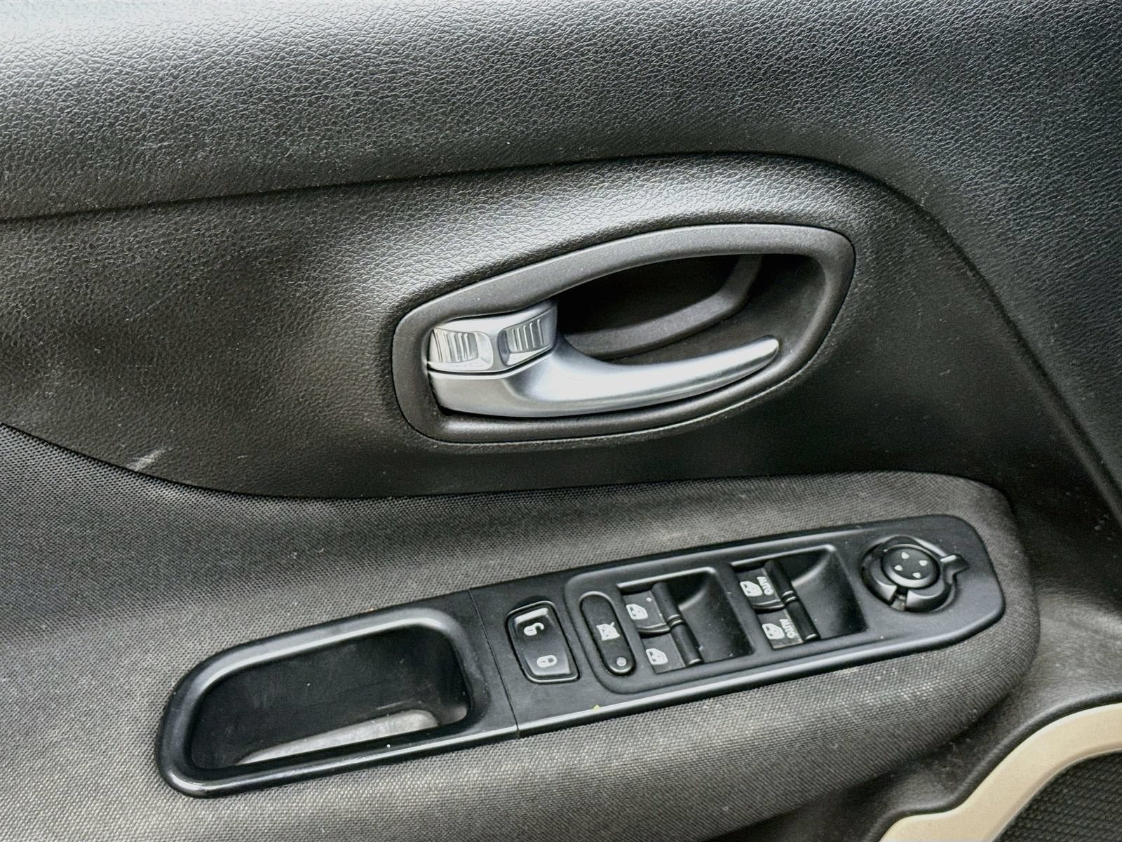 2016 Jeep Renegade Sport