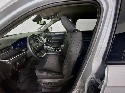 2022 Jeep Grand Cherokee L Laredo