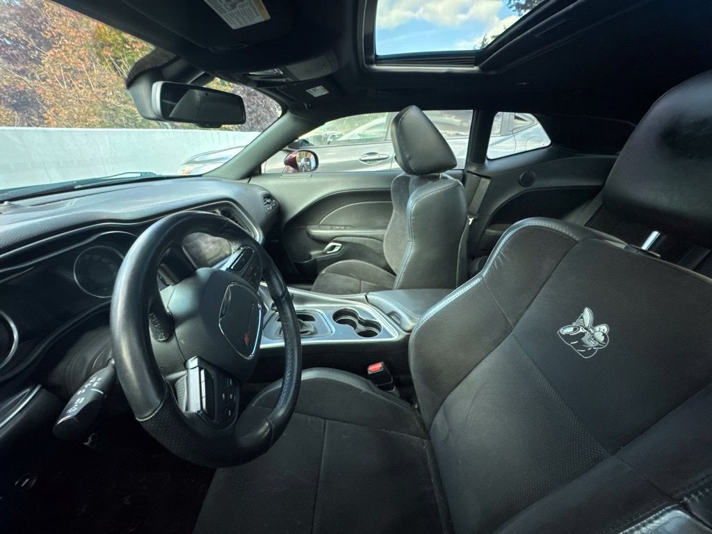 2018 Dodge Challenger 392 Hemi Scat Pack Shaker