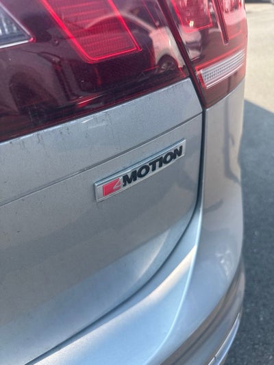 2019 Volkswagen Tiguan 2.0T SEL Premium R-Line 4Motion