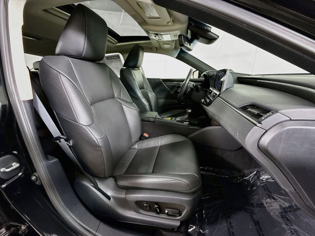 2024 Lexus ES 300h