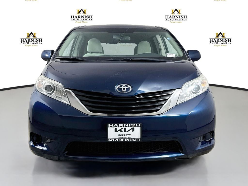 2011 Toyota Sienna LE