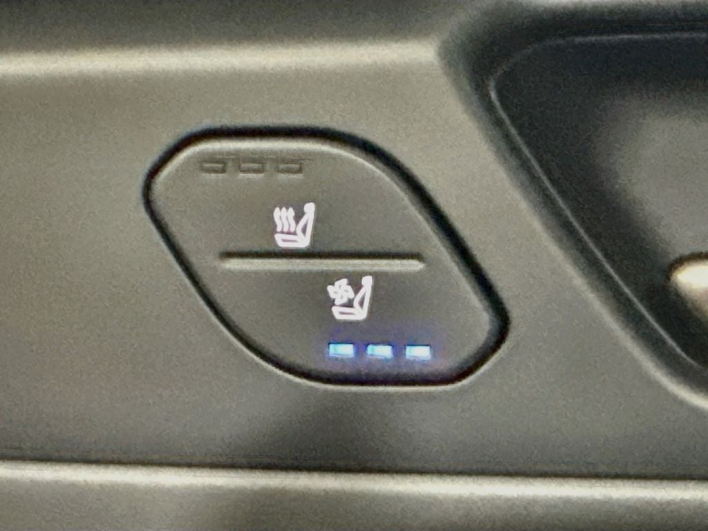 2026 Kia EV9 Light