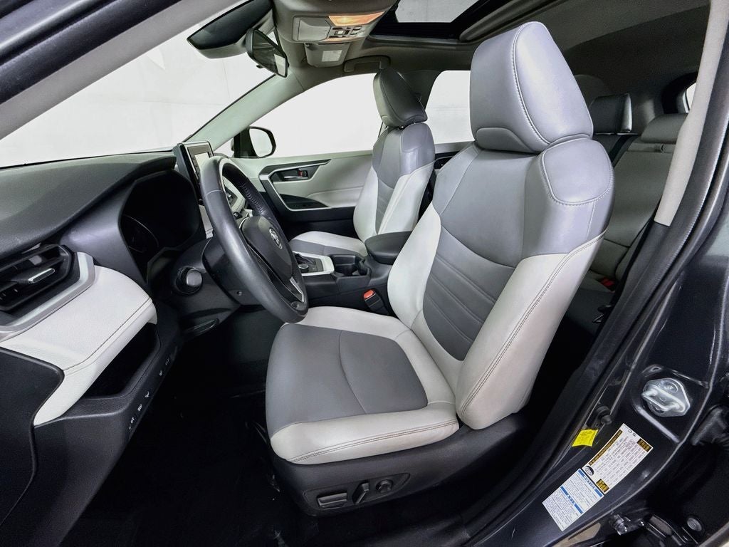 2021 Toyota RAV4 Hybrid XLE Premium