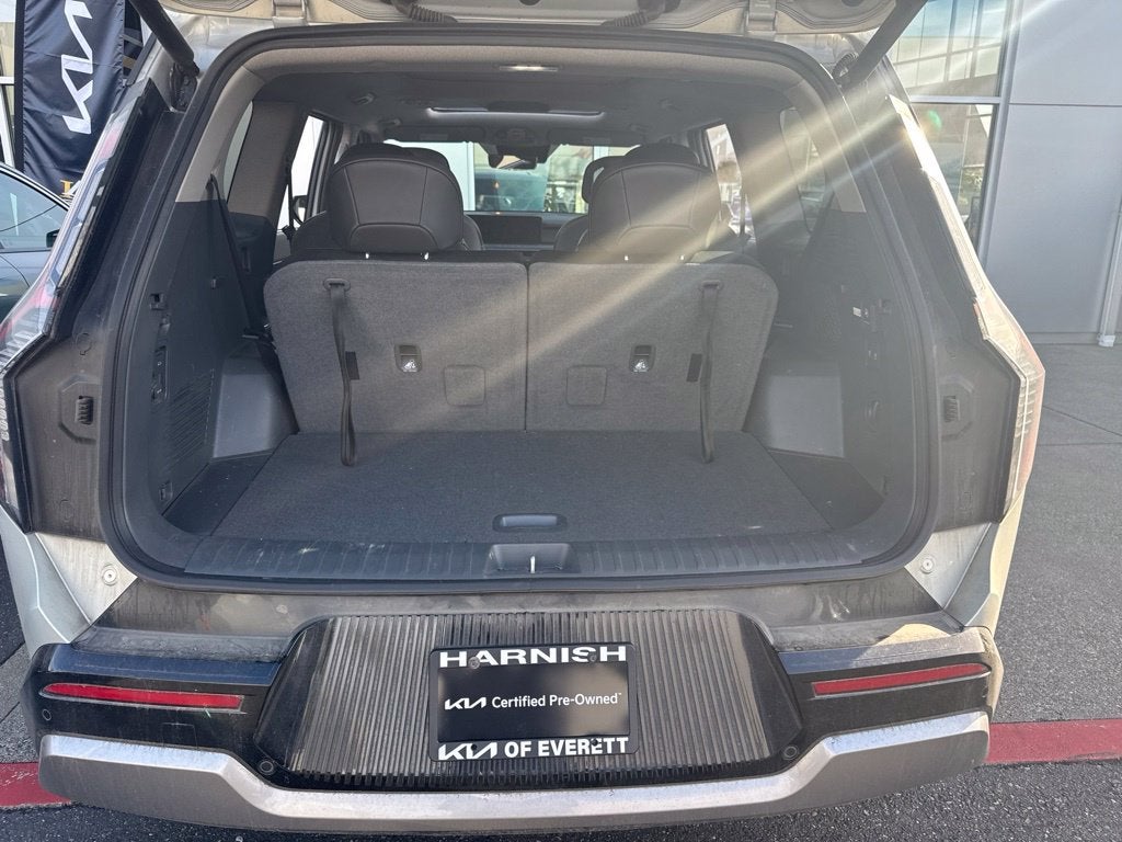 2024 Kia EV9 Land