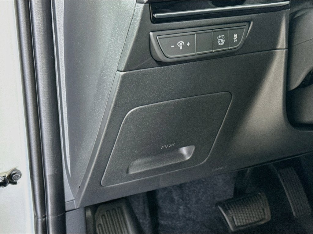 2027 Kia Niro LX