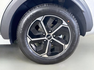 2027 Kia Niro LX