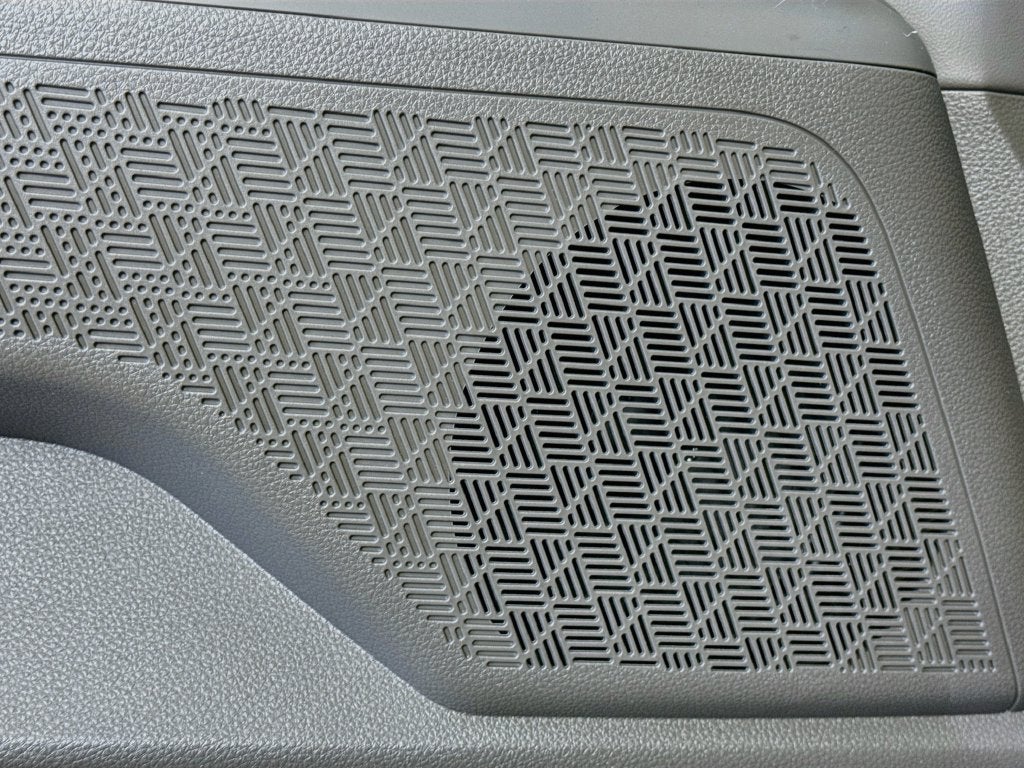 2027 Kia Carnival EX