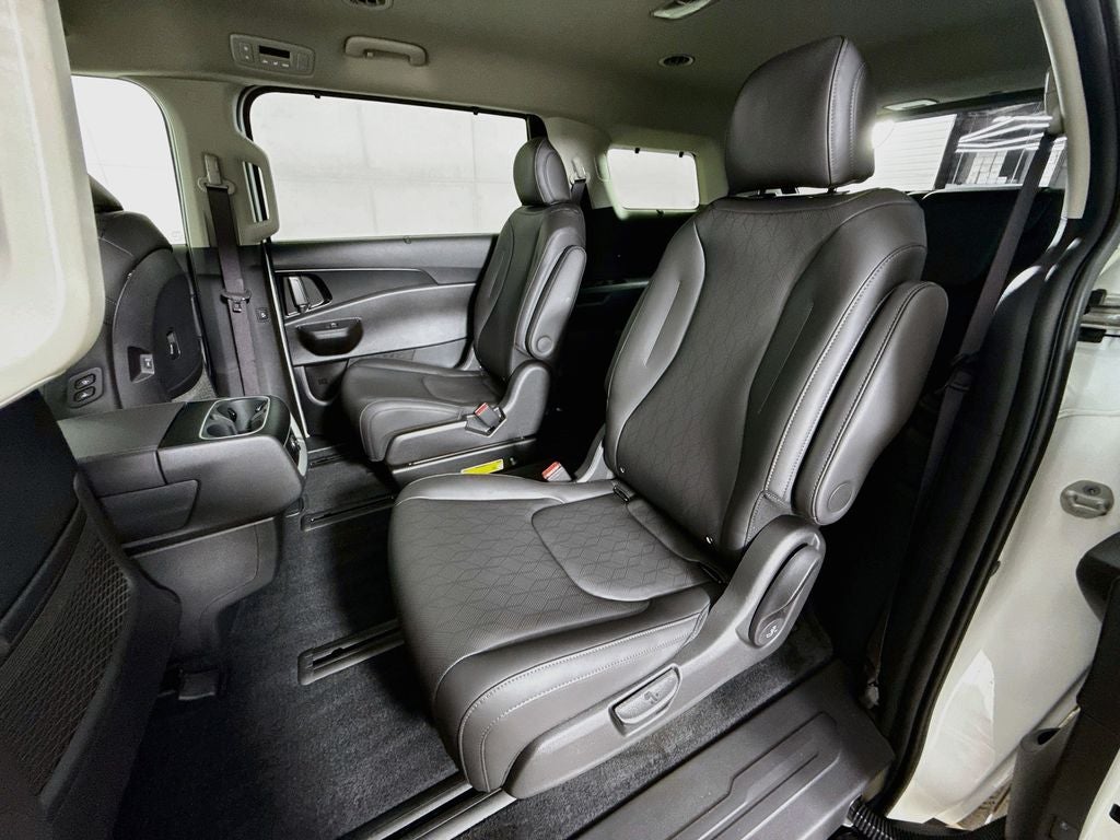 2027 Kia Carnival Hybrid EX