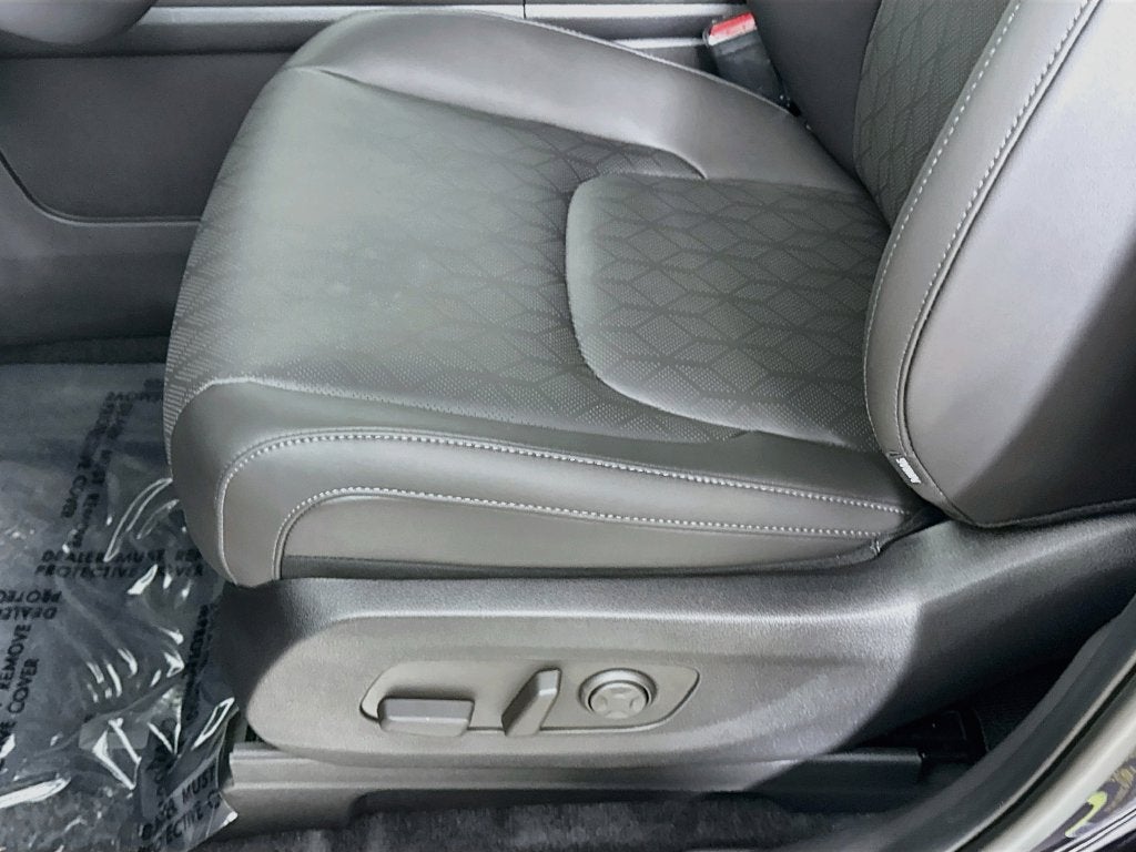 2027 Kia Carnival Hybrid EX