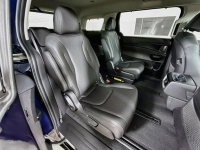 2027 Kia Carnival Hybrid EX