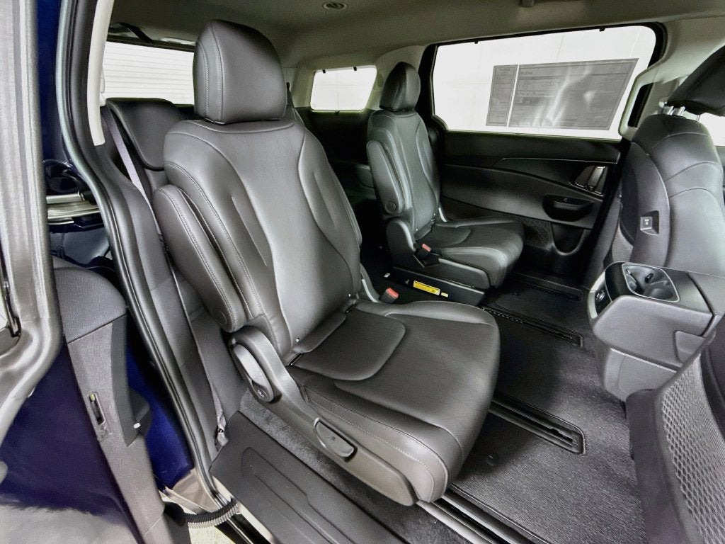 2027 Kia Carnival Hybrid EX