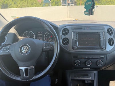 2017 Volkswagen Tiguan Limited 2.0T 4Motion
