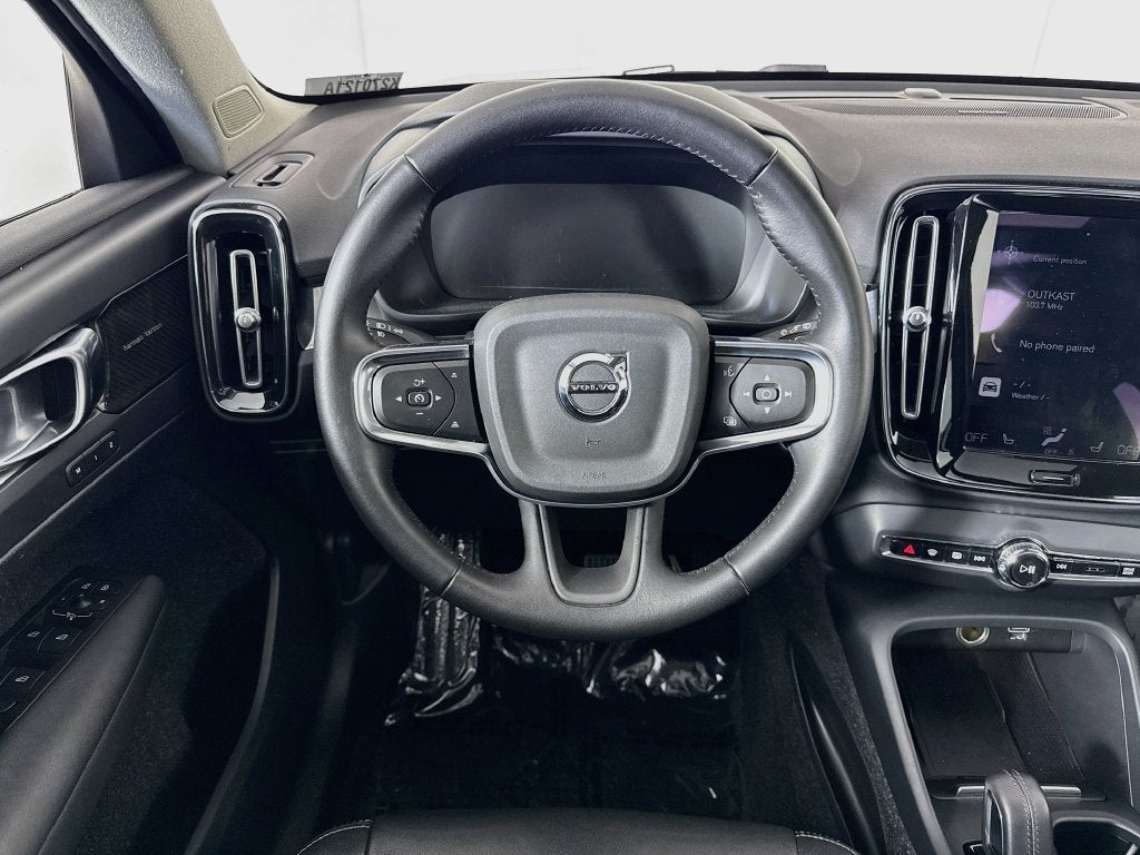 2021 Volvo XC40 Momentum