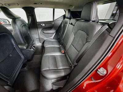 2021 Volvo XC40 Momentum