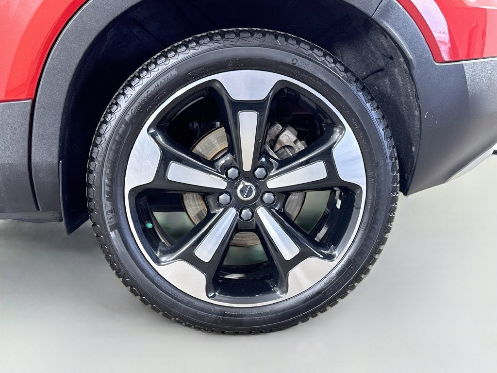 2021 Volvo XC40 Momentum