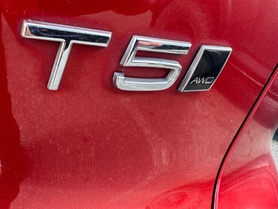 2021 Volvo XC40 Momentum