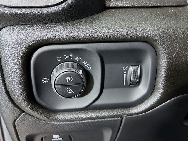 2025 RAM 1500 Warlock