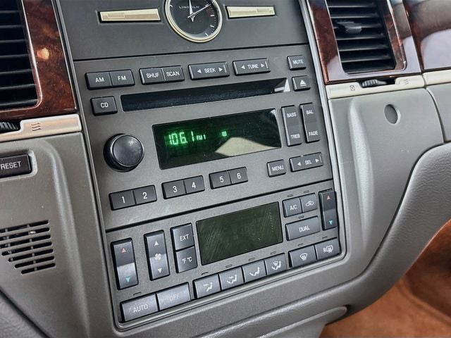 2007 Lincoln Town Car Signature