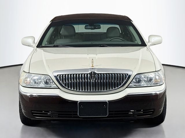 2007 Lincoln Town Car Signature