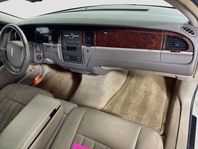 2007 Lincoln Town Car Signature