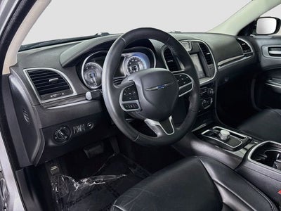 2017 Chrysler 300 Limited