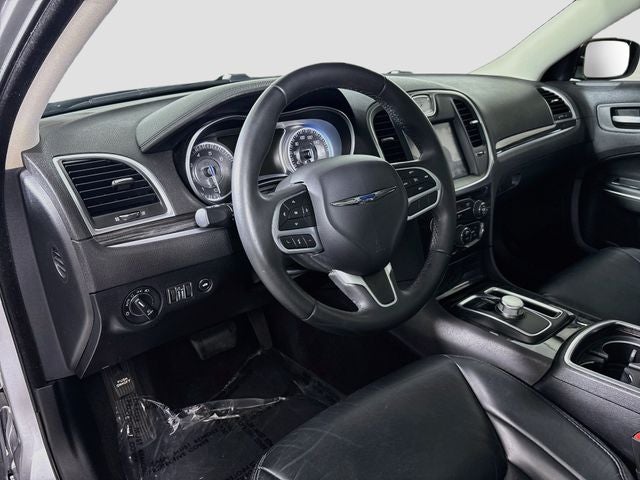 2017 Chrysler 300 Limited