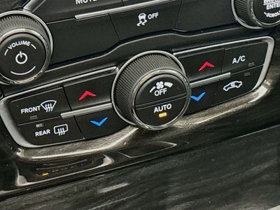 2017 Chrysler 300 Limited