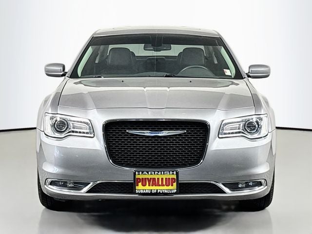 2017 Chrysler 300 Limited