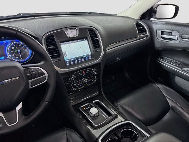 2017 Chrysler 300 Limited