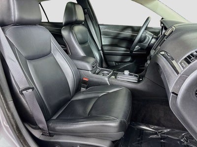 2017 Chrysler 300 Limited