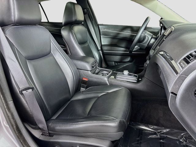 2017 Chrysler 300 Limited