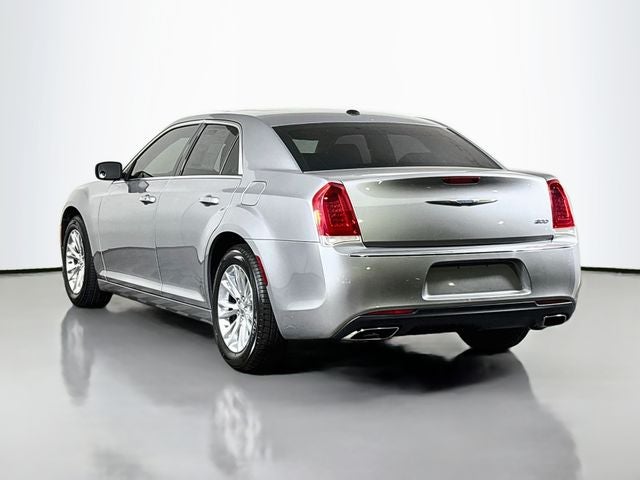 2017 Chrysler 300 Limited