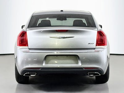 2017 Chrysler 300 Limited
