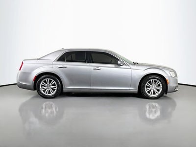 2017 Chrysler 300 Limited