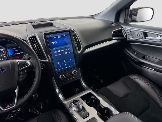 2022 Ford Edge ST
