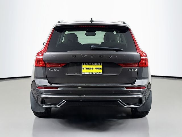2023 Volvo XC60 B6 Ultimate Dark Theme