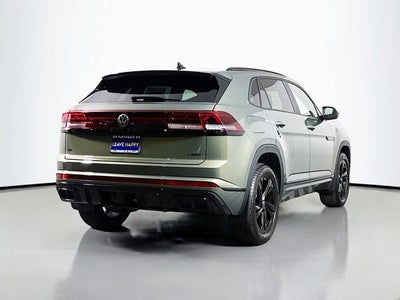 2026 Volkswagen Atlas Cross Sport 2.0T SEL R-Line Black