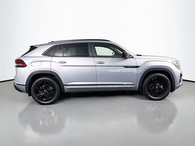 2026 Volkswagen Atlas Cross Sport 2.0T SEL R-Line Black