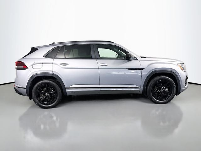 2026 Volkswagen Atlas Cross Sport 2.0T SEL R-Line Black